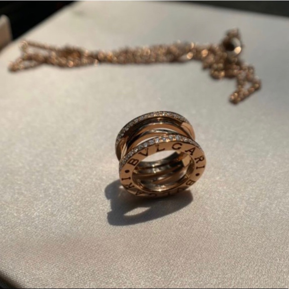 Bvlgari necklace
